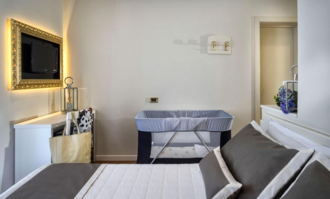 Novecento Suite Hotel Riccione Bagian luar foto