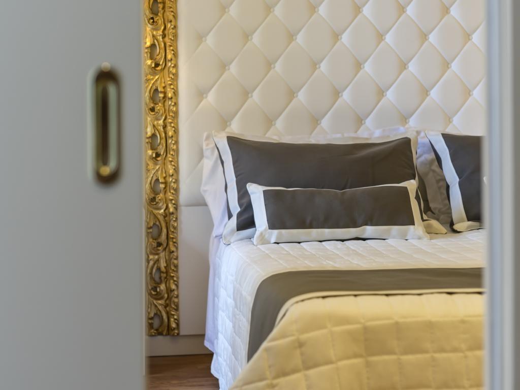 Novecento Suite Hotel Riccione Bagian luar foto
