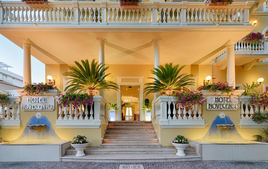 Novecento Suite Hotel Riccione Bagian luar foto