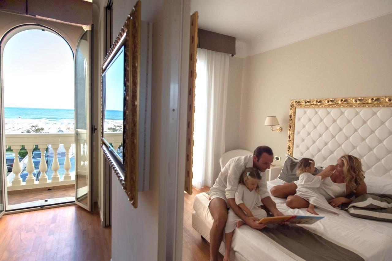 Novecento Suite Hotel Riccione Bagian luar foto