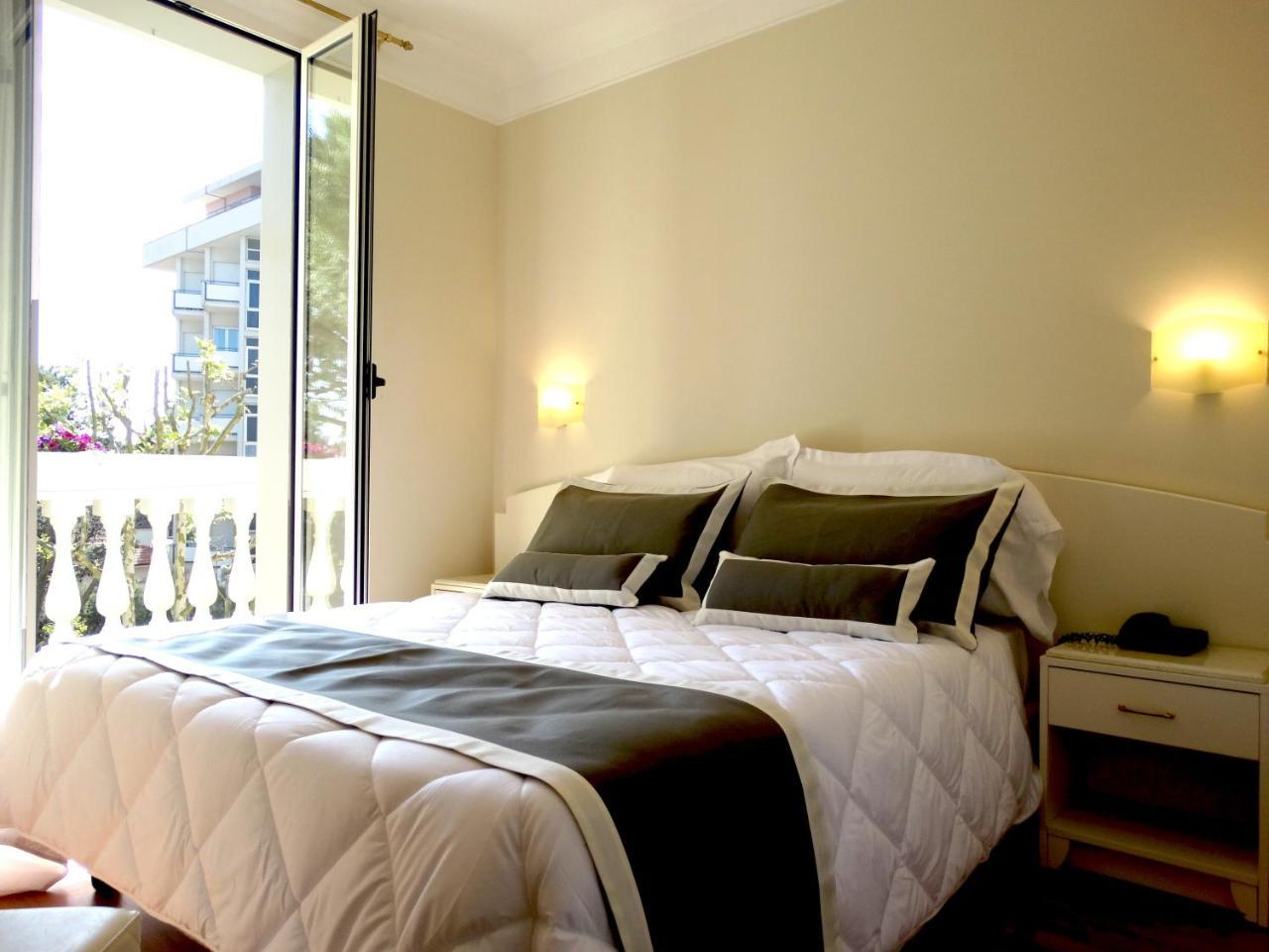 Novecento Suite Hotel Riccione Bagian luar foto